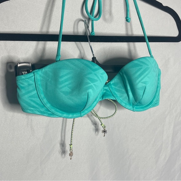 Victoria’s Secret Blue Bathing Suit Top - Picture 3 of 10